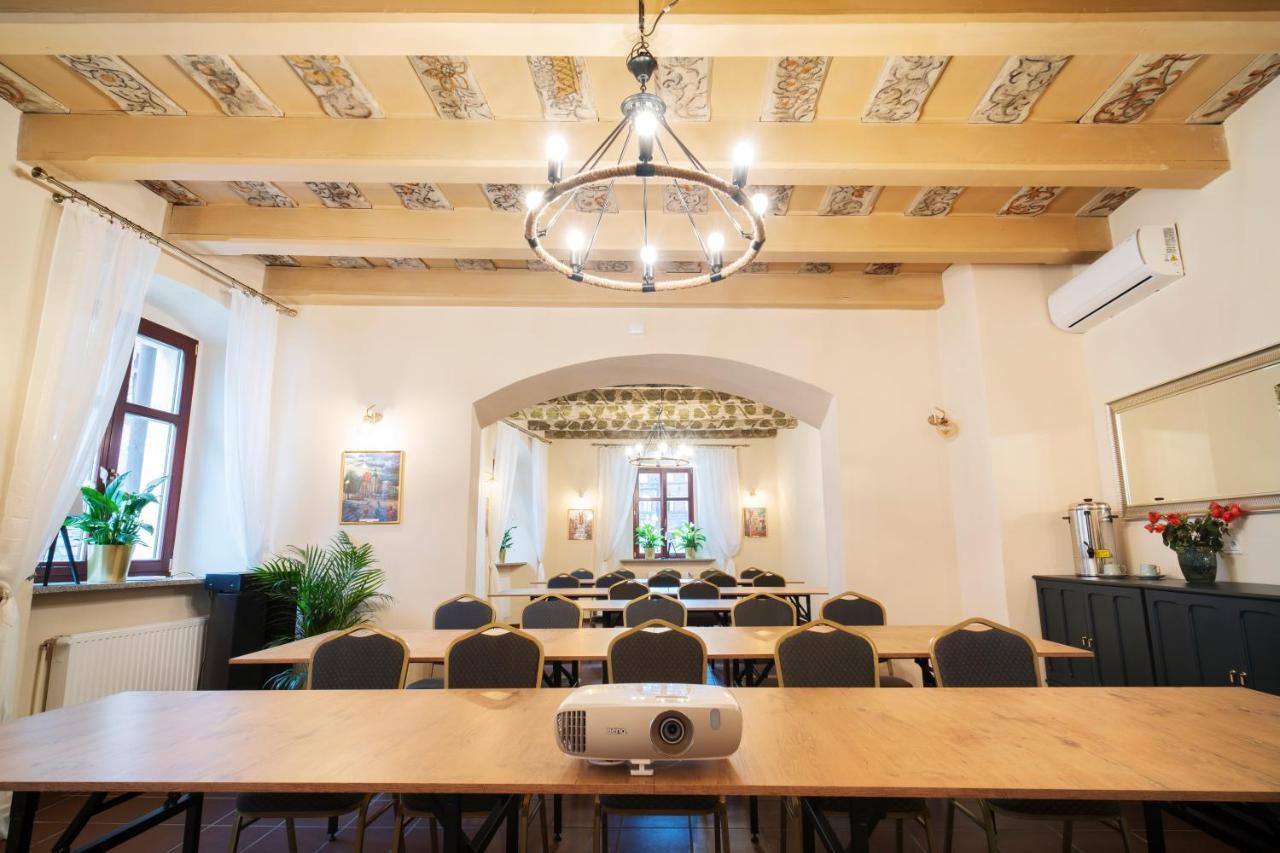 Katedralna Apart'S Legnica Dış mekan fotoğraf