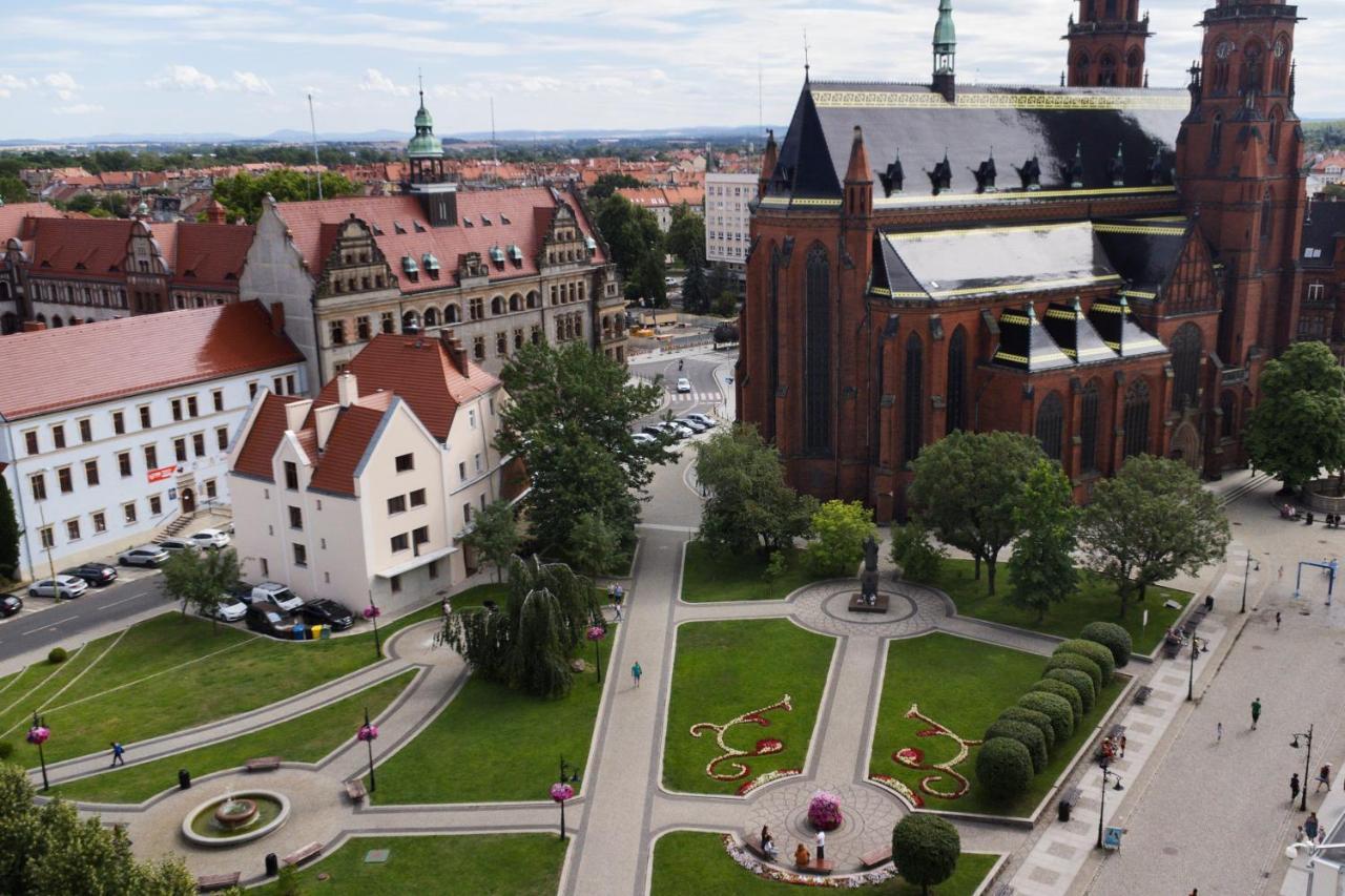 Katedralna Apart'S Legnica Dış mekan fotoğraf